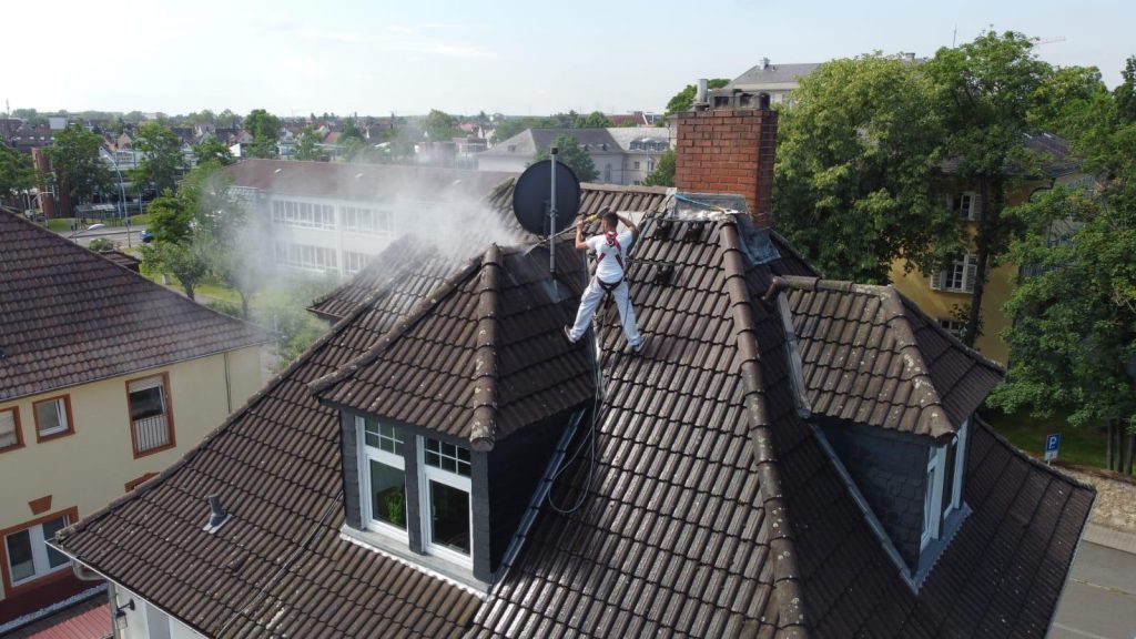 Dachbeschichtung in Frankfurt am Main von Reinigung Meinhardt
